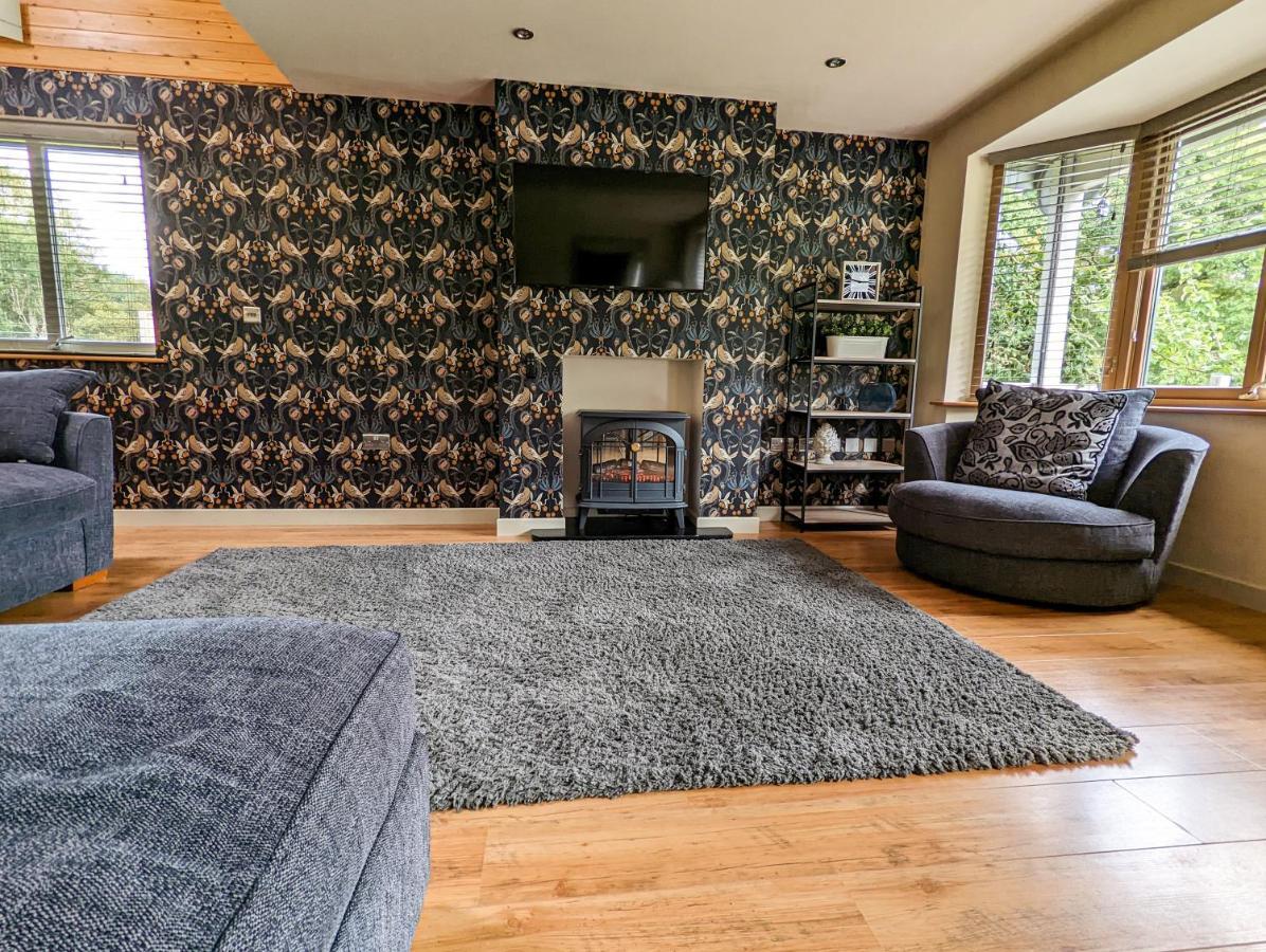 Villa Elm Escapes Knighton  Exterior foto