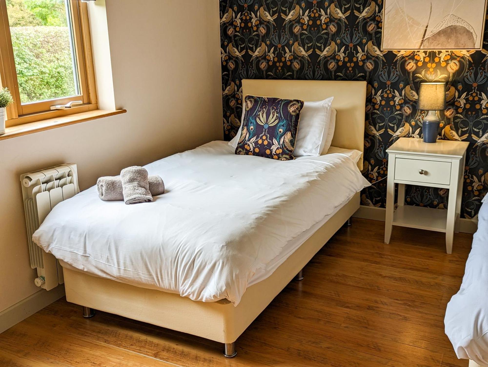 Villa Elm Escapes Knighton  Habitación foto